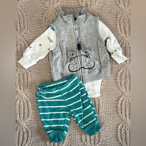 3-piece set (vest + long-sleeve + pants) | Newborn | Carter’s